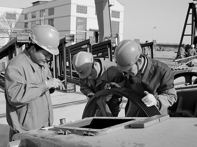 大港中成机械公司抽油机出口海外(图)--中国石