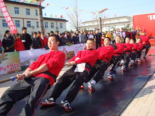 中国石油体协拔河队再创佳绩(组图)--中国石油