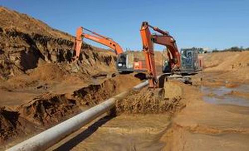 乍得原油管道阿布萨金河穿越施工顺利告捷--中