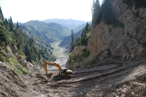 西气东输二线(西段)工程水土保持工作探访--中