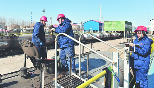 大庆石化:优化资源配置 增产低凝柴油--中国石