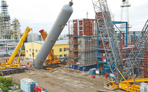 大庆石化新建年130万吨柴油加氢脱硫装置主体