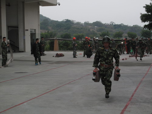 国际事业公司南沙油库消防队比武大赛获冠军-