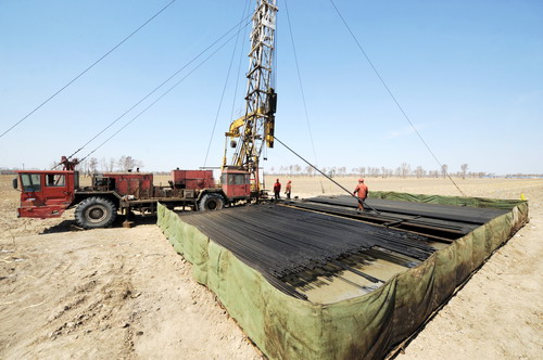 吉林油田乾安采油厂应用移动式环保作业平台-