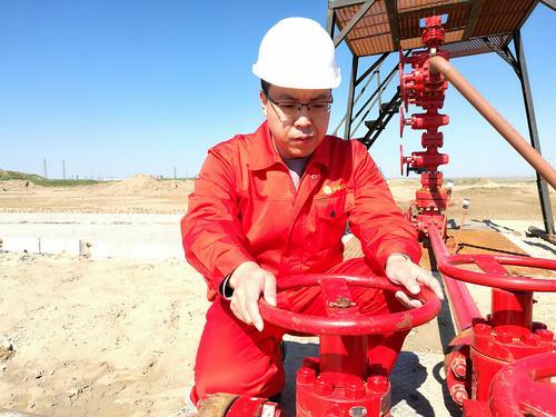 吐哈油田海外尖兵方志刚小记--中国石油新闻中