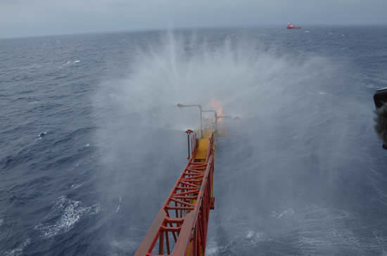 我国海域天然气水合物试采成功--中国石油新闻