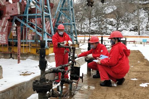 长庆采油一厂平安促稳产